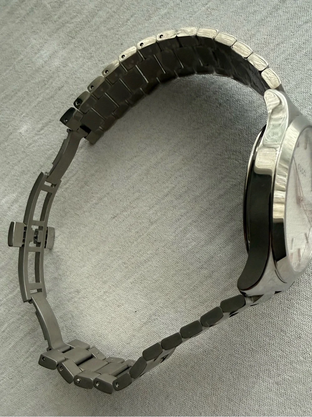 NWOT Gucci Timeless 38mm Unisex Swiss Quartz Watch